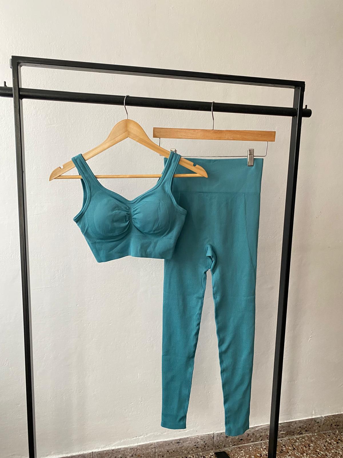 Conjunto fit